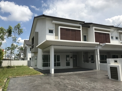 [Below Market Value] Double Storey 22x75 Freehold 0% D/Payment Nr Subang