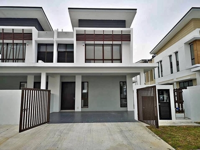【Free Aircond】 Super Link House 30X80 Double Storey Landed Terrace!Subang jaya