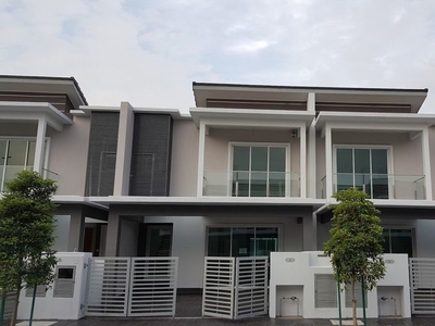 Sepang【0% Downpayment】 25x85 Double Storey Landed House LAST UNIT FreeHold Individual！