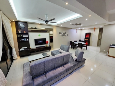 3-Storey Intermediate Terrace 4410sf @ Suria Homes, Sri Segambut For SALE