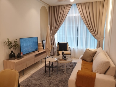 Fully Furnished Modern ID Design Sky Suite, KLCC Located KL City Centre