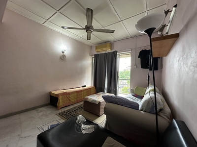 Sd Court apartment Freehold Low Density High ROI North Sri D'sara KL