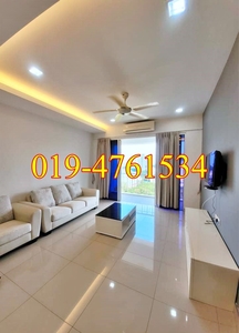 Seaview : SURIN Condominium in Tanjung Bungah ( For Rent )