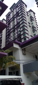 The Height condominium 2r2b medium floor unit for sale
