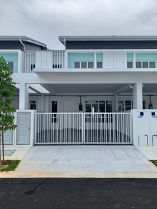 Tiara Sendayan, Seremban, Negeri Sembilan, Double Storey Terrace For Sale