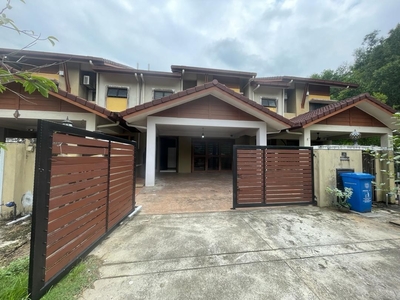 Cahaya SPK Partly furnished house for SALE