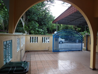 Facing Open Double Storey Terraced House, Taman Meranti Jaya, Seremban