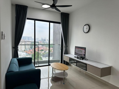Facing Velocity View Unit for Rent. Walking distance to MRT/LRT.