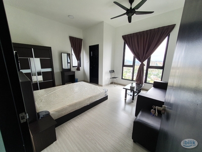 [FREE UTILITIES] No Partition Fully Furnished Master Room With Private Bathroom Beside Pavilion Bukit Jalil