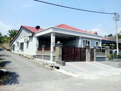 Fully Renovated & Extended Single Storey End Lot House, Taman Cheras Jaya