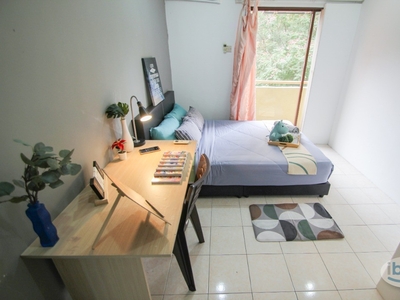 ⭐️ ⭐️Middle Room with Air Cond for Rent ⭐️Mix Gender Unit