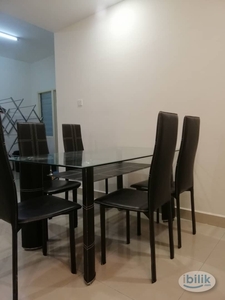 Newly Renovated with Air Con Middle Room at SuriaMas, Bandar Sunway