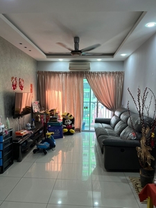 OUG Parklane Condominium / Jalan Klang Lama / Middle Floor / Block A1 / 2 Carpark / Rent / Sewa