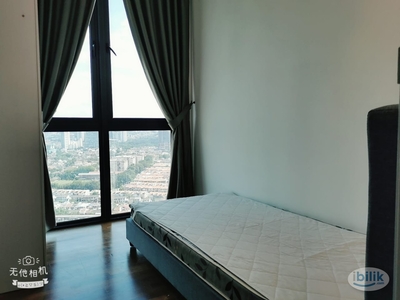 Small Room For Female Available At Pacific Tower Seksyen 13 Petaling Jaya
