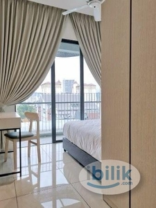 Stylish Balcony Room at Unio Residence, Kepong