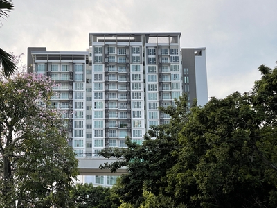 Temasya 8 at Temasya Glenmarie, Partially furnished 2 bedroom, Walking distance to LRT station, matured and serene neighbourhood, excellent location