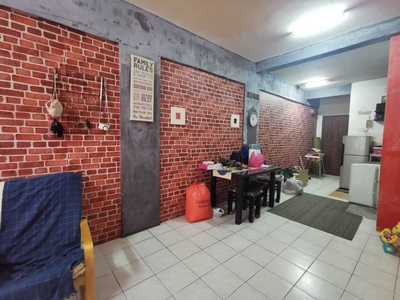 UNIT CANTIK RENOVATED & FULLY FURNISHED Penaga Mas Apartment, Puchong