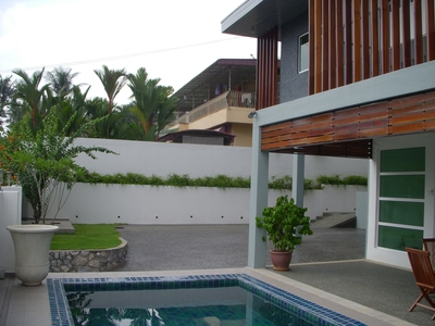2 storey bungalow with swimming pool