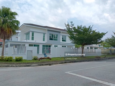2 Storey Link Bungalow Corner Gated & Guarded nearby MRT for sale
