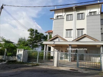 2.5 Storey Terrace De Puncak Ukay Perdana ,Ampang , Melawati