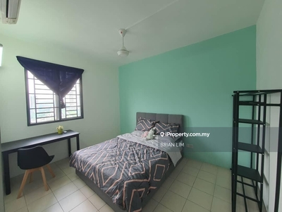 Casa Subang Medium Room for rent