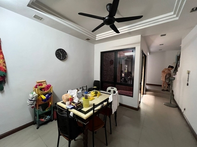 Double sty landed house, well maintain unit, nearby IOI mall Puchong