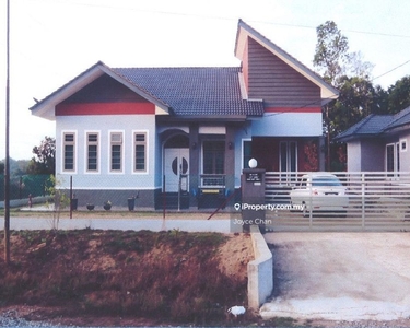Freehold 1 Storey Bungalow House - 4 min to Pantai Timor Pasaraya