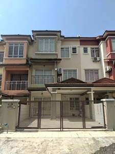 FULLY FURNISHED 2.5 STOREY TERRACE LINK HOUSE TAMAN PUNCAK JALIL BANDAR PUTRA PERMAI SERI KEMBANGAN RENT