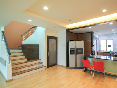 Fully Furnished Single Room for rent at Seri Kembangan Walking Distance to MRT Station