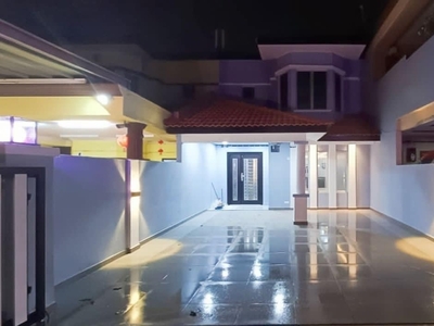 Fully Renovated Extended Bandar Puteri Klang 2 Sty House 20x75 Gated