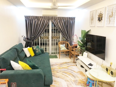 FULLY RENOVATED| PARTIALLY FURNISHED Serdang Villa Apartment, Taman Bukit Serdang, Seri Kembangan For Sale