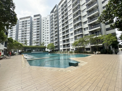 Ground Floor Unit With Private Garden Facing Swimming Pool Suria Residency Bukit Jelutong Shah Alam
