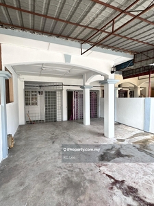 Klang Bdr Puteri / Freehold / Newly Renovated /Sale/Below Market Value