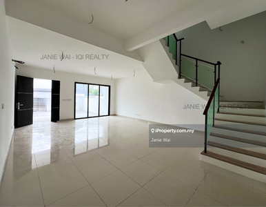 Marque @ Jalil Pancake Jalil Seri Kembangan 2.5 Terrace Brand New