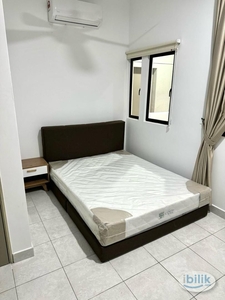 Medium Bedroom with Queen Size Bed - RM 600/monthly