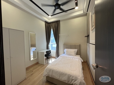 Middle Room at Sphere Damansara Condominium