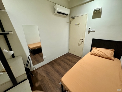 Newly Launched Co-Living Single Room with Aircond @ LRT USJ 21 All FEMALE unit Available❗Direct LRT Route to SS 15 Inti University, KL Sentral, KLCC
