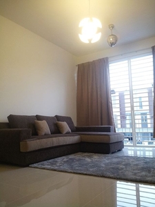 Partial Furnished 3 storey townhouse for rent at Cascadia Lake Vista @ Puchong
