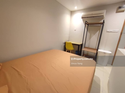 Room Rent with Private Toilet at Kuchai near Bus Stop Institut Latihan