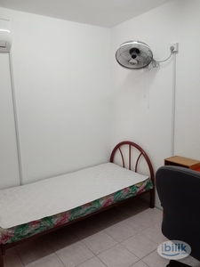 Single Room at Damai Apartment, Subang Bestari