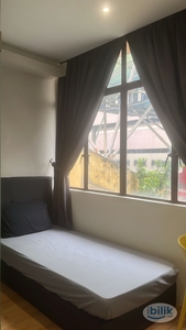 STUDIO DESIGN hotel room near LRT Pasar Seni for rent @ Zero deposit