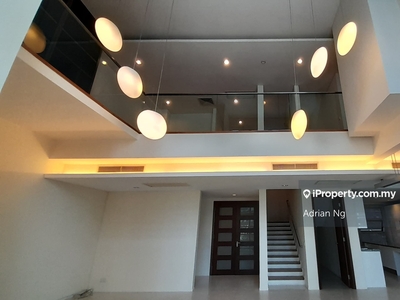 Triplex Penthouse for Rent. Unit comes with private pool & KLCC view