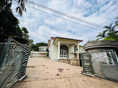 WITH GARAGE| Double Storey Bungalow, Country Heights, Kajang For Sale