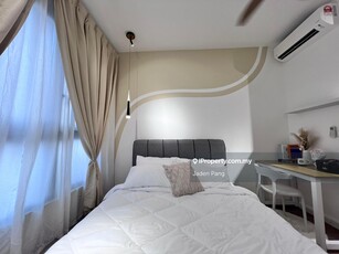 10 Mins Wal to LRT Sri Rampai. Fully Furnished Middle Room