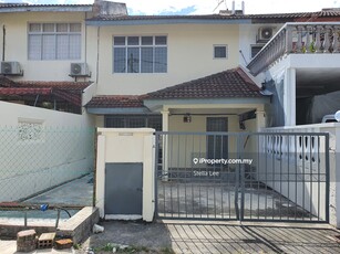 2 storey house for rent