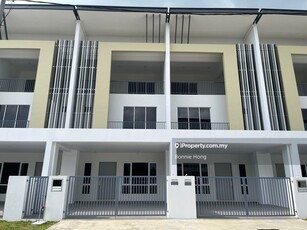 3 Storey Terraced House for Rent @ Riveria Villas, Kepayan