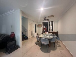 Freehold Double Half Storey Link House Below Market Price pm me