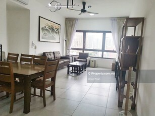 Fully Furnished 3 Bedrooms 2 Carparks, Walking Distance to MRT