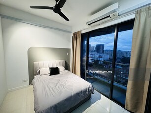 Fully Furnished Big Balcony Room, 1st Mar Move In! Shuttle Bus to LRT!