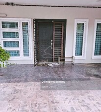 Partial Furnished Kit/Cab A/C Double Storey Putra Heights Sek 27 33
